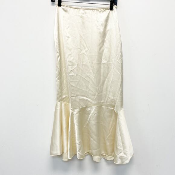 Kimchi Blue Women's Jensen Satin Fluted Maxi Skirt Off White Size XS - Picture 2 of 15